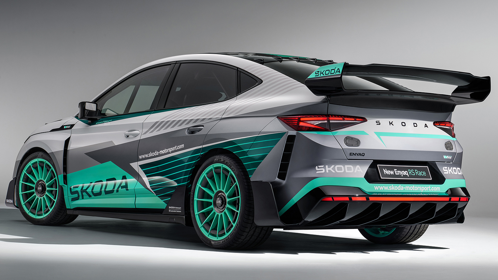 Skoda Enyaq RS Race: Επέστρεψε με βιώσιμες ιδέες για μοντέλα παραγωγής